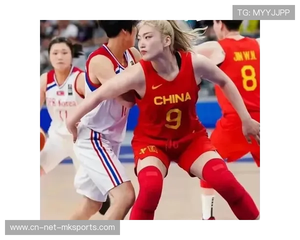 女篮姑娘笑对艰难的背影——逆境中的坚韧与梦想